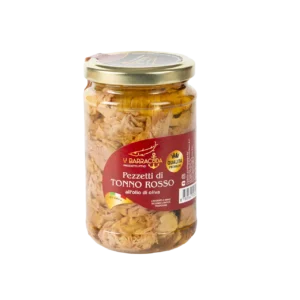 Barattolo di tonno rosso in olio